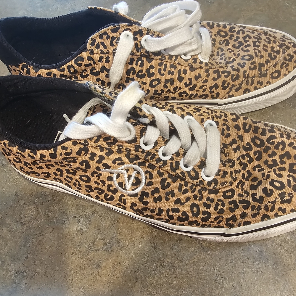 Vans Leopard Print Women's Shoes - Picture 2 of 6